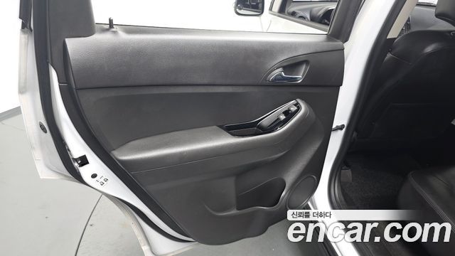 Chevrolet Orlando 1.6 Diesel LT Safety 2018 — фото 25