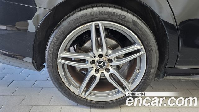 Mercedes-Benz E-Class (W213) E300 4MATIC AMG Line 2020 — фото 5