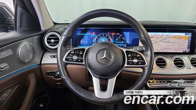 Mercedes-Benz E-Class (W213) E300 4MATIC AMG Line 2020 — фото 13
