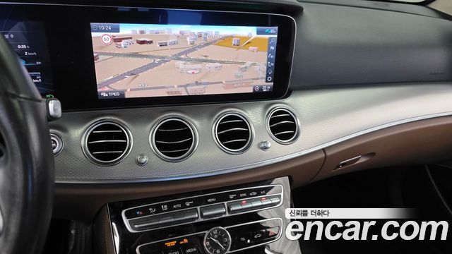 Mercedes-Benz E-Class (W213) E300 4MATIC AMG Line 2020 — фото 14