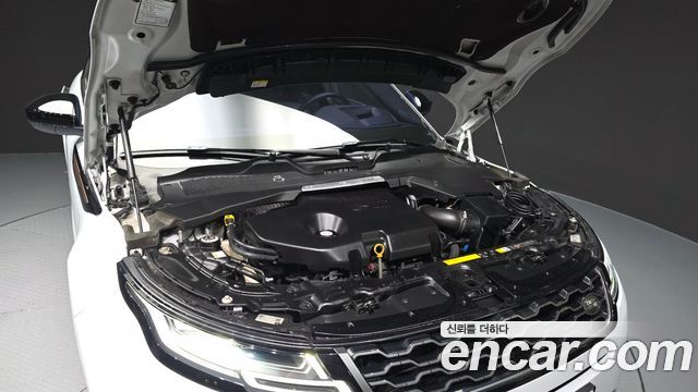 Land Rover Range Rover Evoque (II) D180 First Edition 2020 — фото 6
