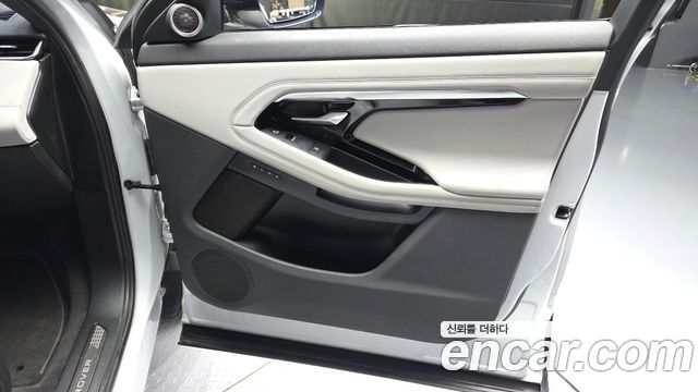 Land Rover Range Rover Evoque (II) D180 First Edition 2020 — фото 24