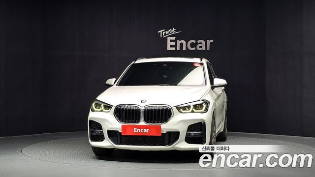 BMW X1 (F48) xDrive 20i M Sport 2022 — фото 3