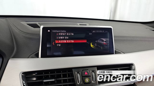 BMW X1 (F48) xDrive 20i M Sport 2022 — фото 16