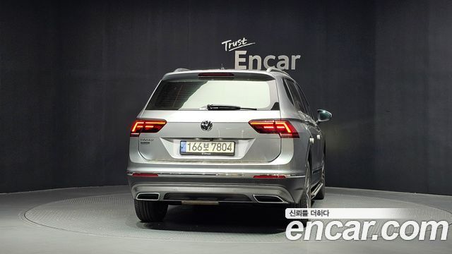 Volkswagen Tiguan Allspace 2.0 TDI Prestige 2020 — фото 4