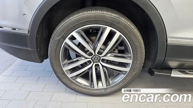 Volkswagen Tiguan Allspace 2.0 TDI Prestige 2020 — фото 5