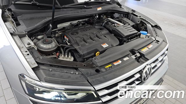 Volkswagen Tiguan Allspace 2.0 TDI Prestige 2020 — фото 6