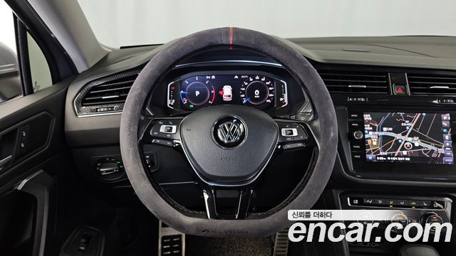 Volkswagen Tiguan Allspace 2.0 TDI Prestige 2020 — фото 13