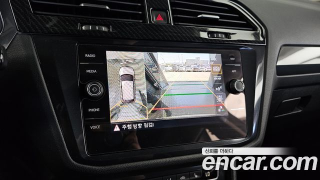 Volkswagen Tiguan Allspace 2.0 TDI Prestige 2020 — фото 15
