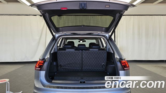 Volkswagen Tiguan Allspace 2.0 TDI Prestige 2020 — фото 20