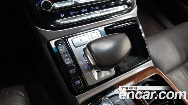 Genesis EQ900 5.0 GDI AWD Limousine Prestige 2016 — фото 9