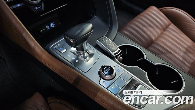 Genesis G70 2.0T AWD Elite 2020 — фото 9