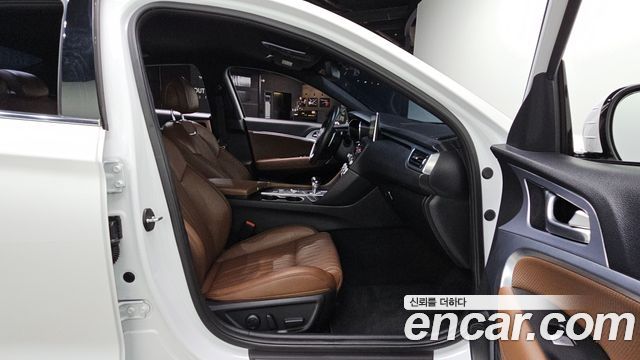 Genesis G70 2.0T AWD Elite 2020 — фото 12