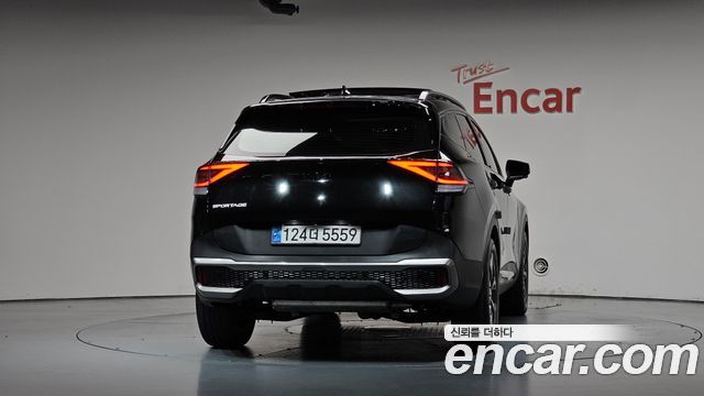 Kia Sportage (V) Gasoline 1.6 Turbo 2WD Signature Gravity 2022 — фото 4