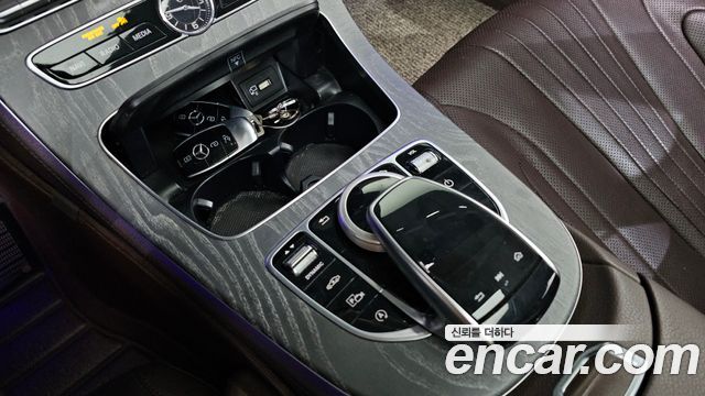 Mercedes-Benz CLS-Class (C257) CLS400d 4MATIC 2019 — фото 17
