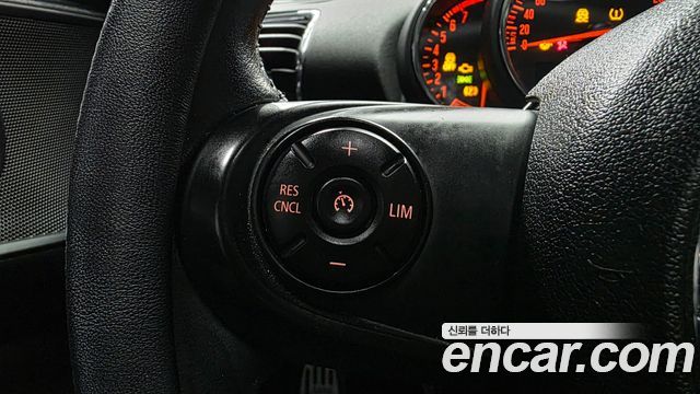 MINI Cooper Clubman Standard 2nd 2019 — фото 15