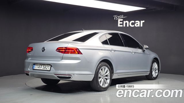 Volkswagen Passat GT (B8) 2.0 TDI 2018 — фото 2