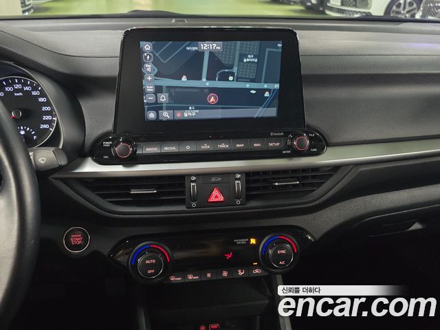 Kia K3 Standard 2021 — фото 10