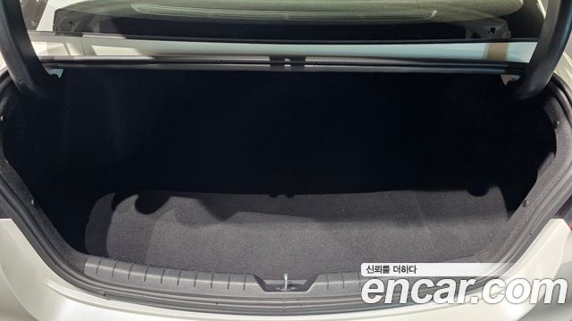 Kia K5 (III) 2.0 Noblesse 2021 — фото 16