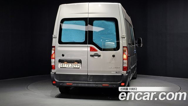 Renault Korea Master 2.3 Van L 2022 — фото 4