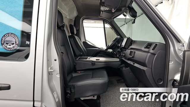 Renault Korea Master 2.3 Van L 2022 — фото 11