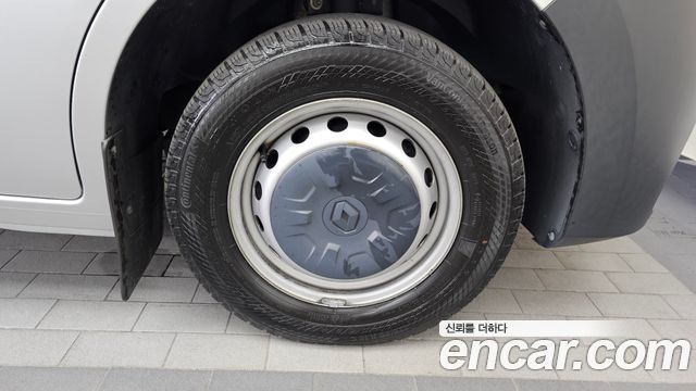 Renault Korea Master 2.3 Van L 2022 — фото 21