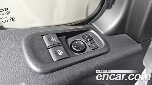 Renault Korea Master 2.3 Van L 2022 — фото 30