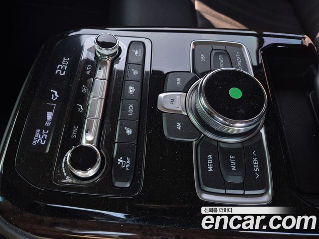 Genesis EQ900 3.8 GDI AWD Luxury 2018 — фото 18