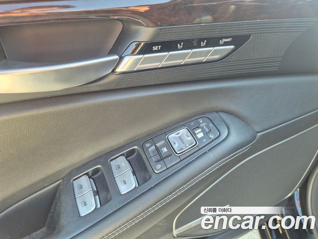 Genesis EQ900 3.8 GDI AWD Luxury 2018 — фото 21