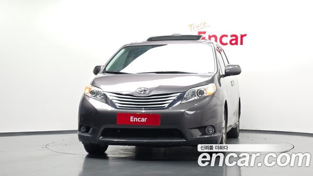 Toyota Sienna 3.5 AWD 2014 — фото 3
