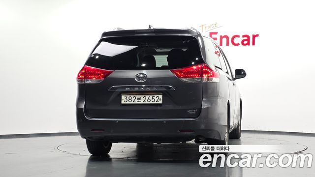 Toyota Sienna 3.5 AWD 2014 — фото 4