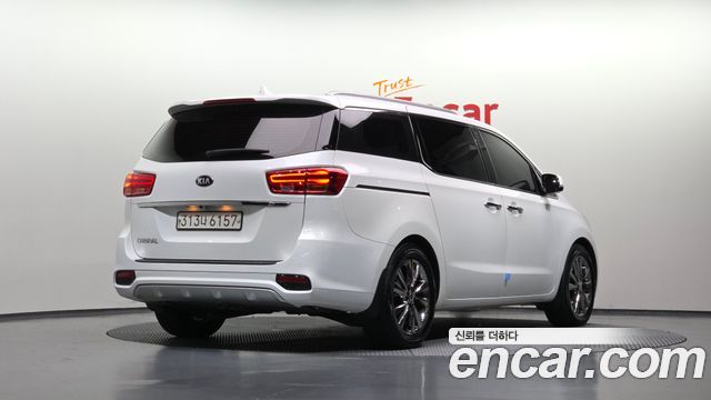 Kia Carnival 9-Seater Noblesse Special 2020 — фото 2