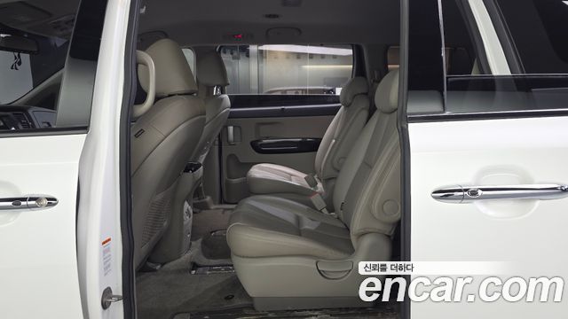 Kia Carnival 9-Seater Noblesse Special 2020 — фото 26