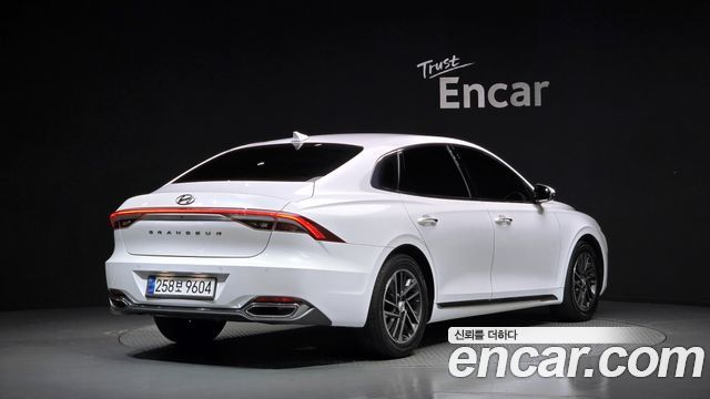 Hyundai Grandeur (IG) 2.5 Premium 2022 — фото 2