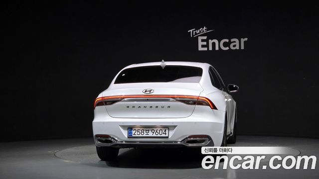Hyundai Grandeur (IG) 2.5 Premium 2022 — фото 4