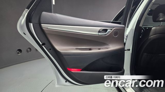 Hyundai Grandeur (IG) 2.5 Premium 2022 — фото 25