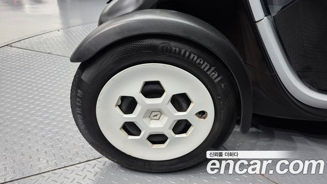 Renault Korea Twizy Life(2-Seater) 2019 — фото 21