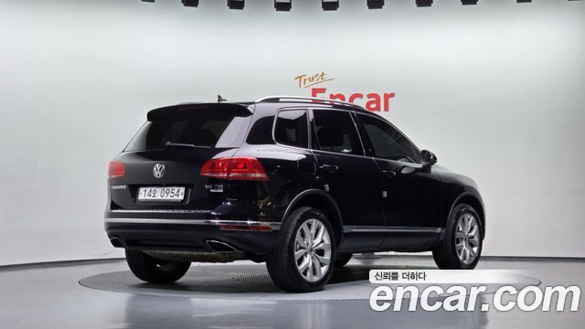 Volkswagen Touareg V6 3.0 TDI Bluemotion Premium 7P5 2016 — фото 2