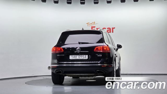 Volkswagen Touareg V6 3.0 TDI Bluemotion Premium 7P5 2016 — фото 4