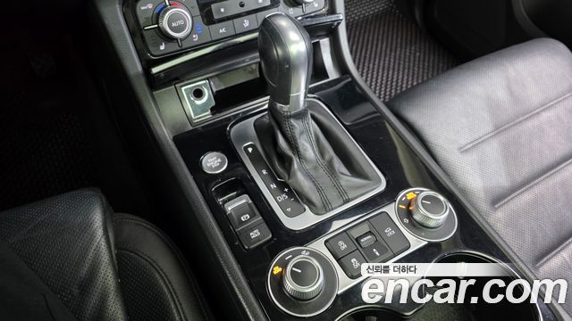 Volkswagen Touareg V6 3.0 TDI Bluemotion Premium 7P5 2016 — фото 9