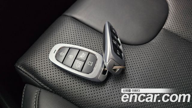 Hyundai Santa Fe Gasoline 2.5T 2WD Exclusive 2022 — фото 18