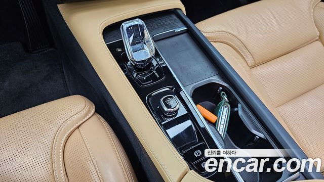 Volvo XC90 (II) B6 Ultimate Bright 2023 — фото 9