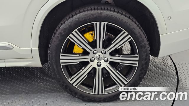 Volvo XC90 (II) B6 Ultimate Bright 2023 — фото 21