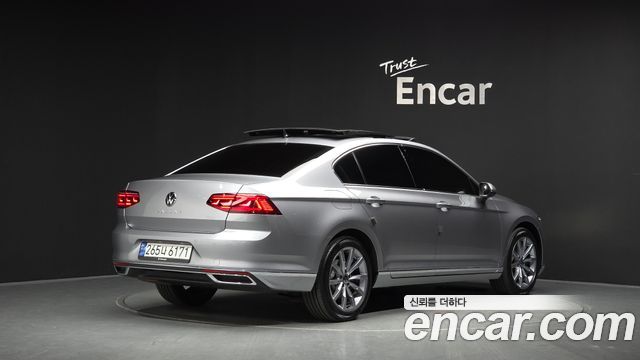 Volkswagen Passat GT (B8) 2.0 TDI Prestige 2022 — фото 2
