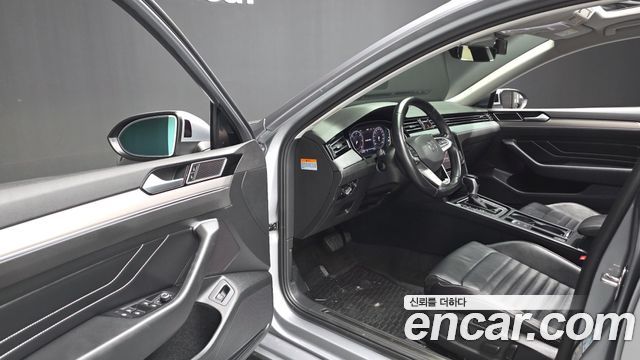 Volkswagen Passat GT (B8) 2.0 TDI Prestige 2022 — фото 10