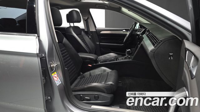 Volkswagen Passat GT (B8) 2.0 TDI Prestige 2022 — фото 11