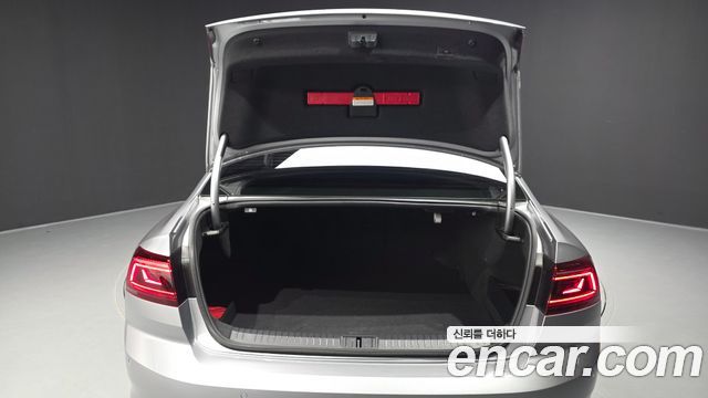 Volkswagen Passat GT (B8) 2.0 TDI Prestige 2022 — фото 20