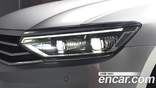 Volkswagen Passat GT (B8) 2.0 TDI Prestige 2022 — фото 22