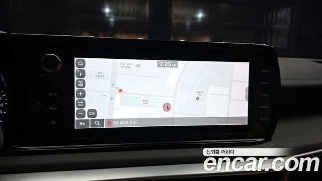 Kia K5 Hybrid (III) Trendy 2023 — фото 14
