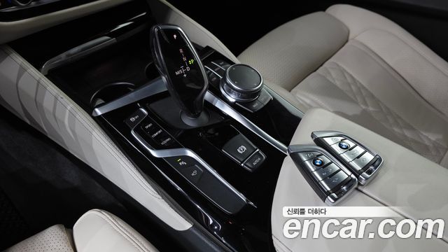 BMW 5 Series (G30) 530i xDrive M Sport Package Plus 2019 — фото 9